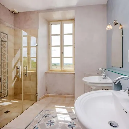 Maison Les Pieces Longues - Piscine *